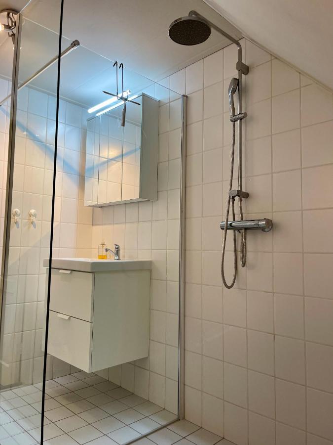 Karibu Het Voorhuis 2 Tot 6 Persoons Luxe Slaapkamers Met Een Mooie Woonkeuken Daarle Exteriér fotografie